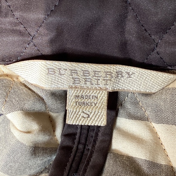 Classic Burberry Diamond Quilted Jacket - Picture 4 of 5